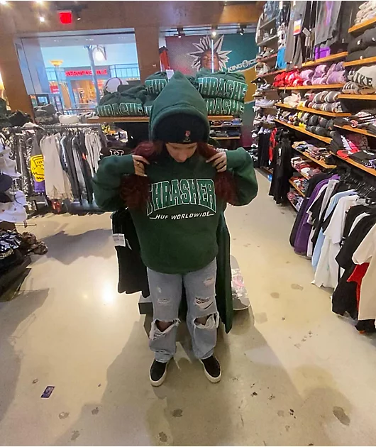 15425-huf-x-thrasher-bayview-forest-green-hoodie-9.webp HUF x THRASHER Bayview Forest Green Hoodie