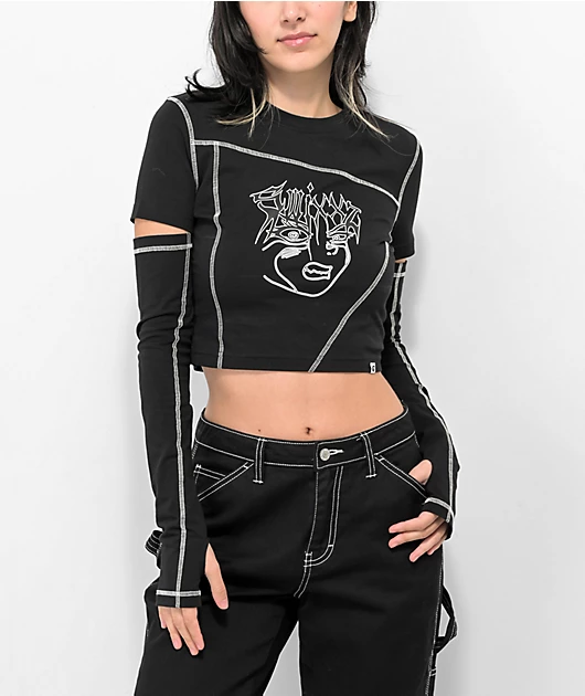 SWIXXZ Anime Black Long Sleeve Crop T-Shirt