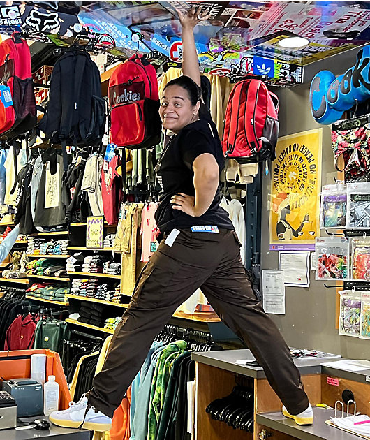 2302-empyre-loose-fit-dark-brown-cargo-skate-pants-5.jpg Empyre Loose Fit Dark Brown Cargo Skate Pants