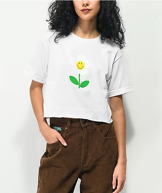 By Samii Ryan Smiley Daisy White Crop T-Shirt
