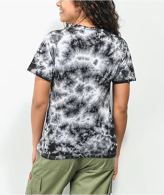 26677-hypland-x-hello-kitty-worldwide-black-white-tie-dye-t-shirt-3.webp Hypland x Hello Kitty Worldwide Black & White Tie Dye T-Shirt
